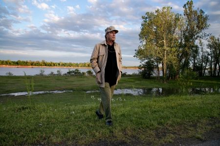 Paul Theroux walking